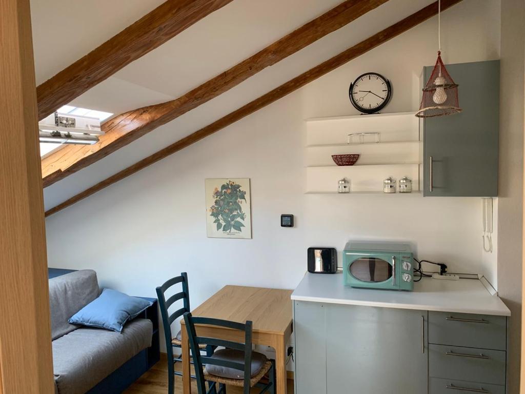 Ferienwohnung Alla Scaletta B Triest Exterior foto